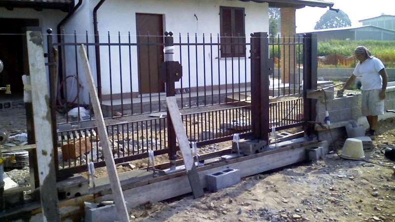 Come installare un cancello monoblocco - istruzioni
